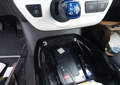 2017 Toyota Prius Three from USA, damaged, VIN JTDKARFU1H3040912